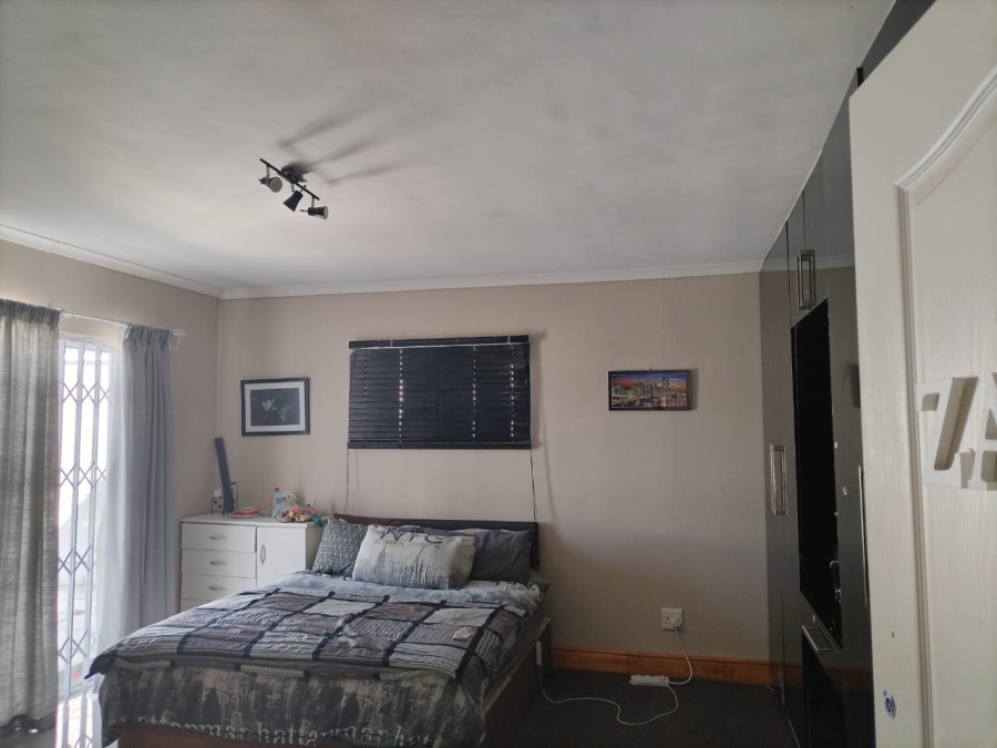 To Let 2 Bedroom Property for Rent in Sanddrift Western Cape